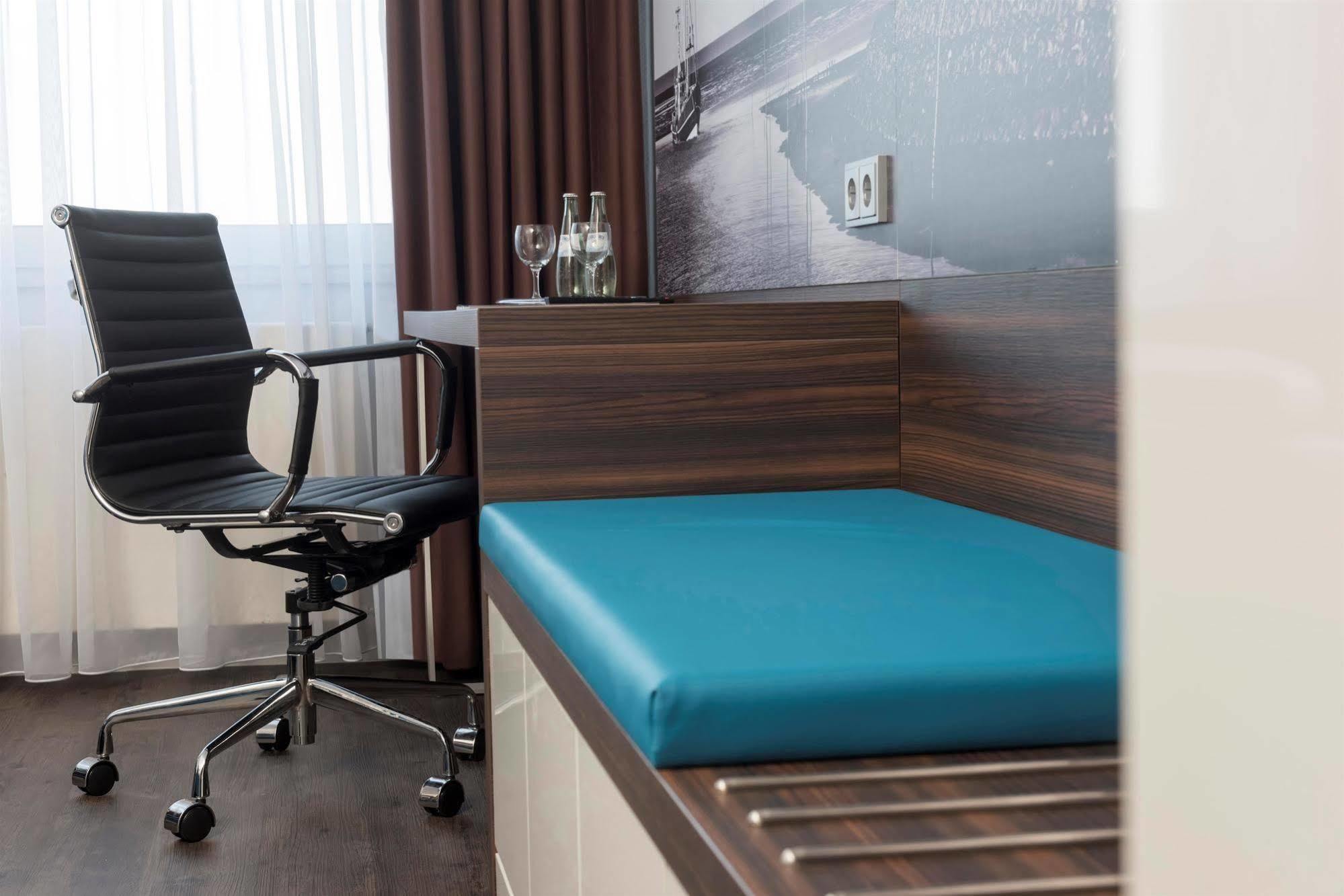 Hotel Essential By Dorint Bremen-Vahr Esterno foto