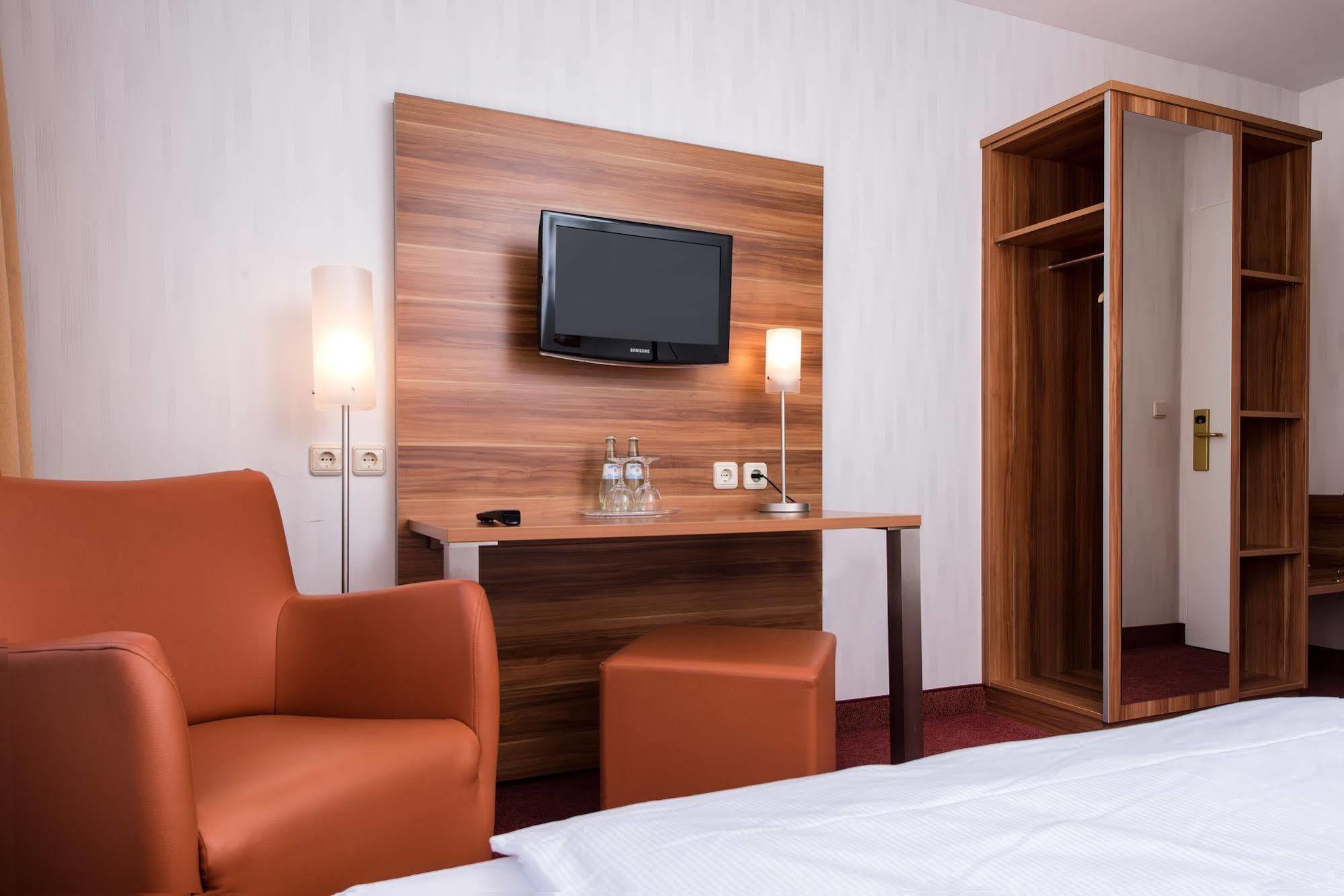 Hotel Essential By Dorint Bremen-Vahr Esterno foto