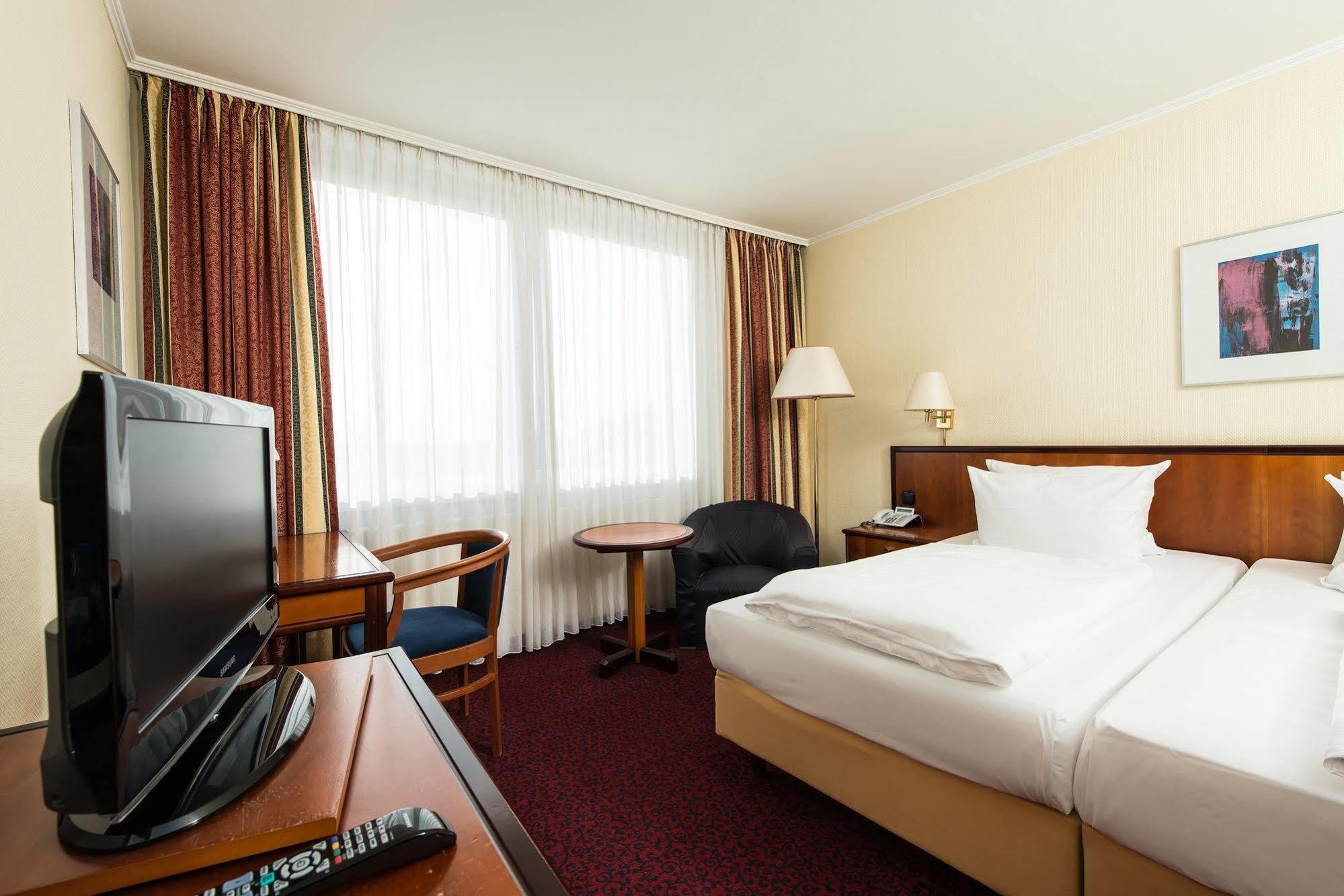 Hotel Essential By Dorint Bremen-Vahr Esterno foto