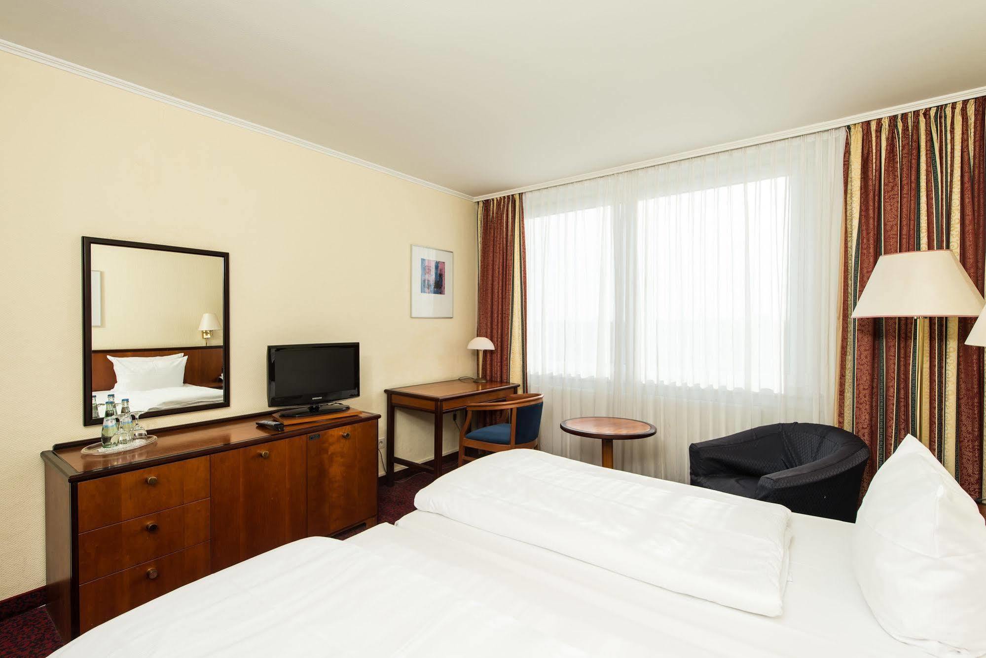 Hotel Essential By Dorint Bremen-Vahr Esterno foto