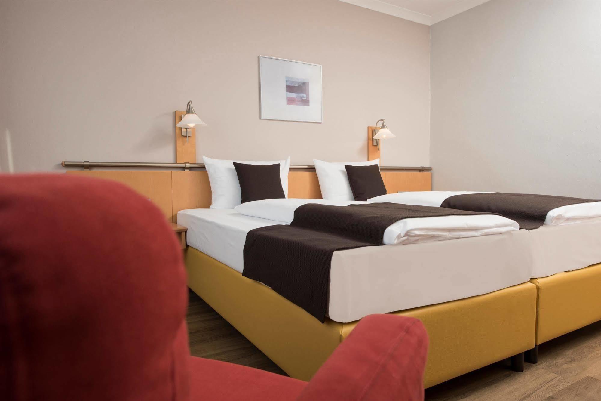 Hotel Essential By Dorint Bremen-Vahr Esterno foto